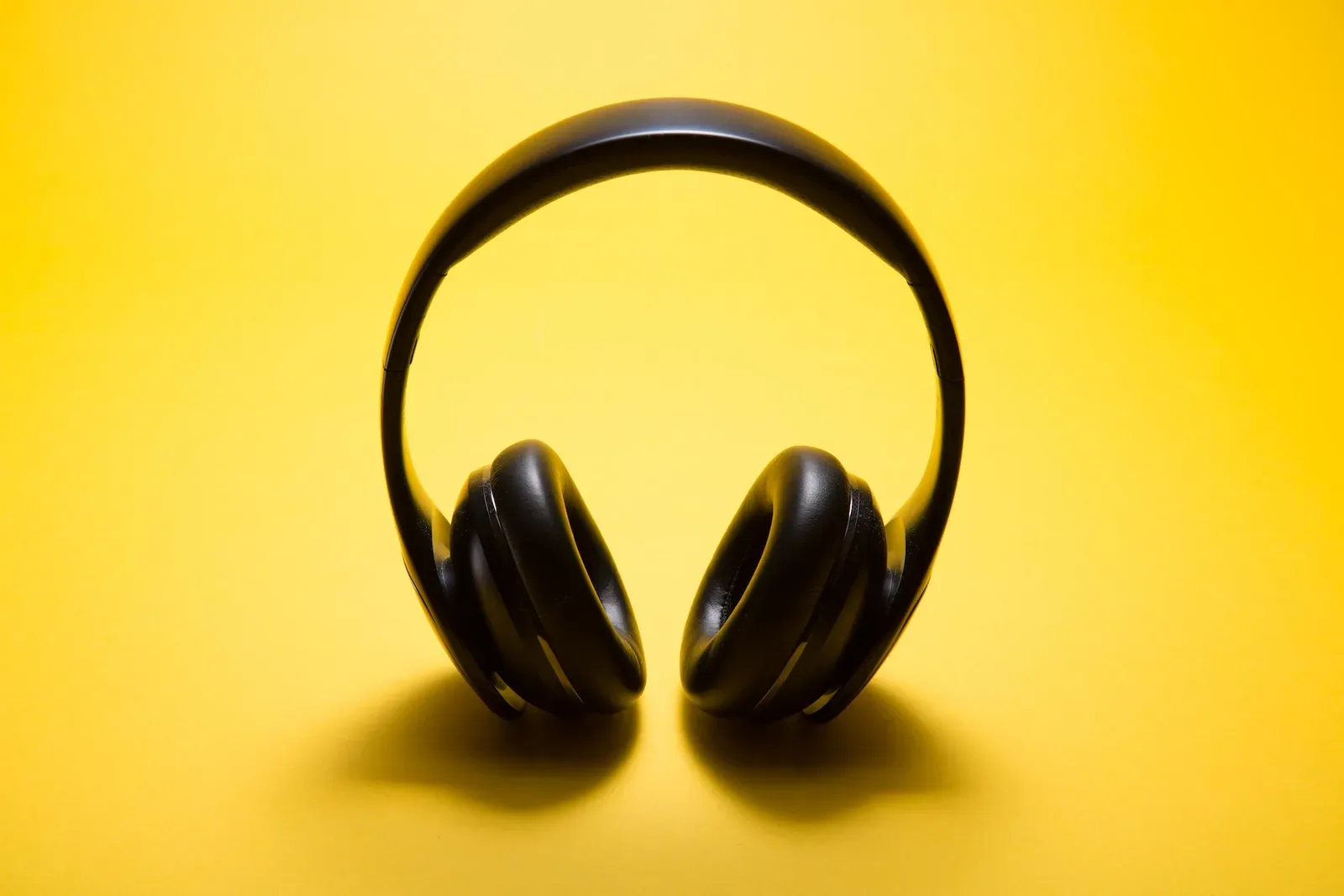Comment choisir un casque audio adapté à ses besoins et à son budget ?