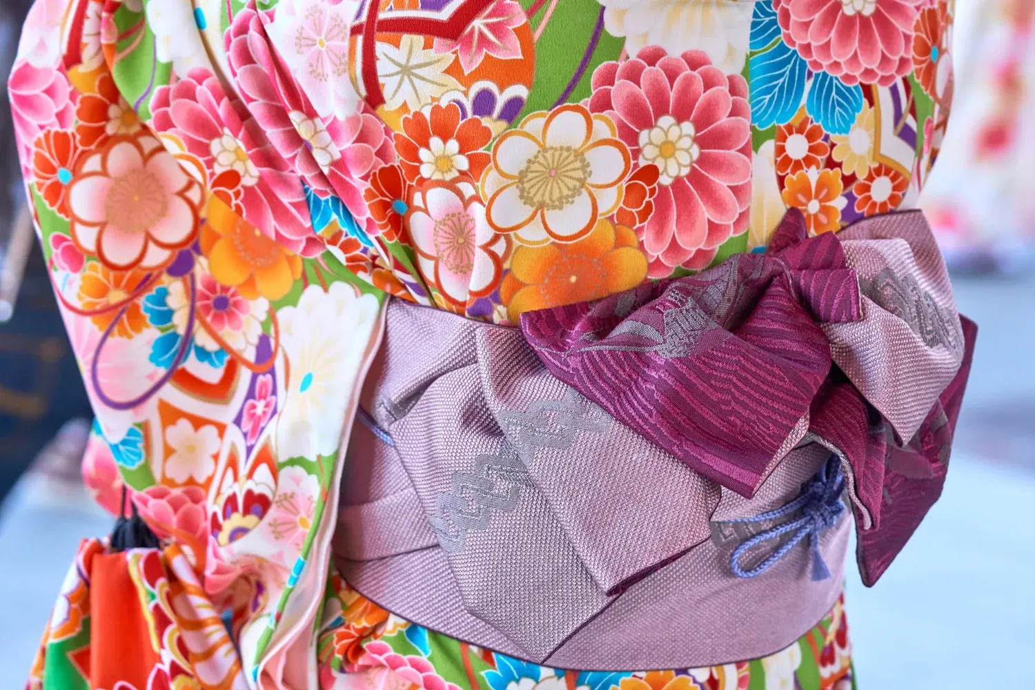 L’art du furoshiki : emballer ses cadeaux de manière écologique et esthétique