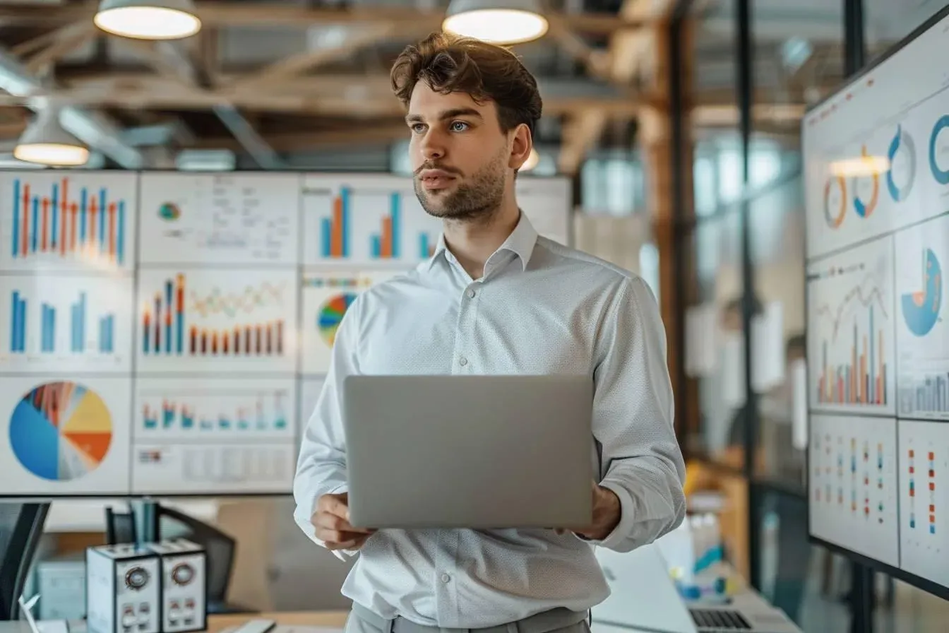 Quelles compétences sont nécessaires pour devenir data analyst ?