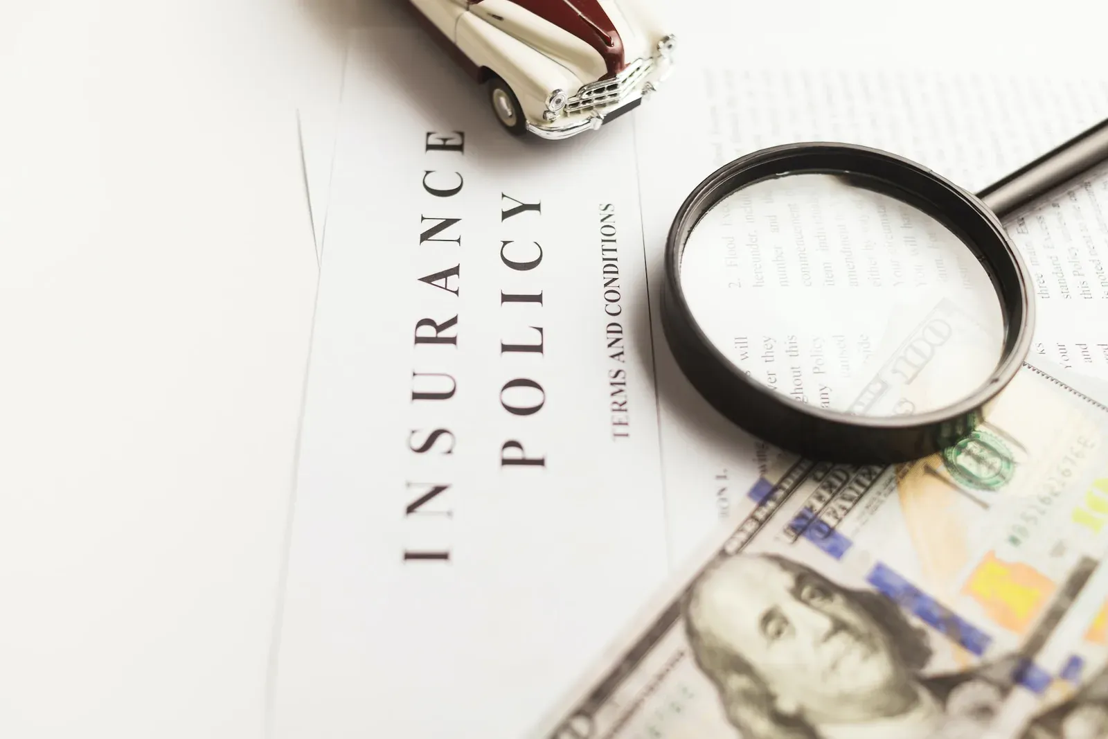 Qu’est-ce qu’une attestation d’assurance auto et pourquoi est-elle indispensable ?